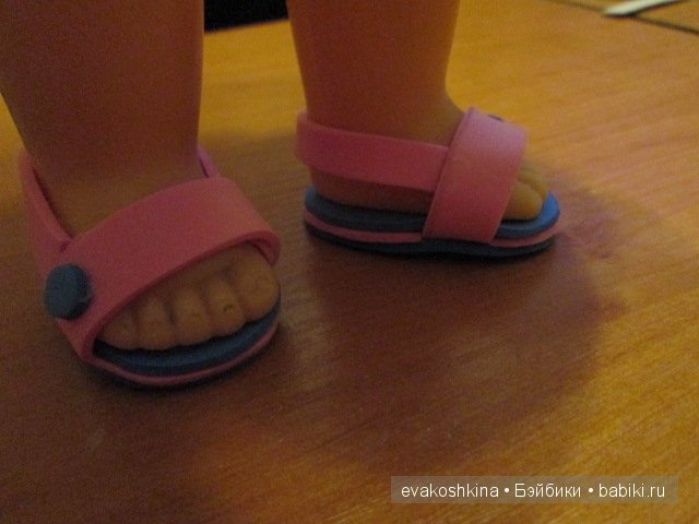 Мой первый опыт изготовления элементарной кукольной обуви