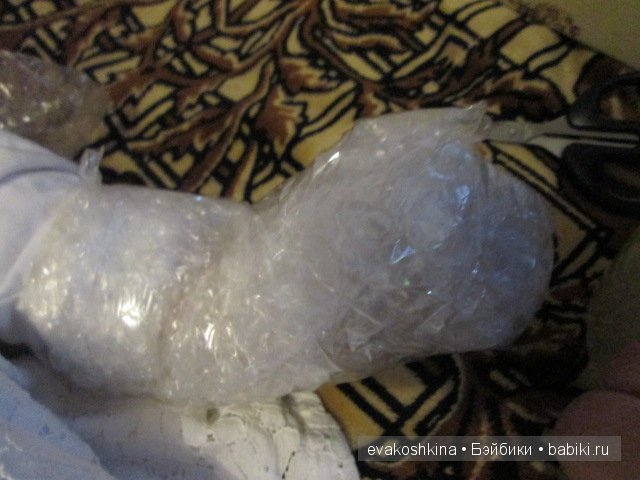 Упаковка фарфоровой куклы