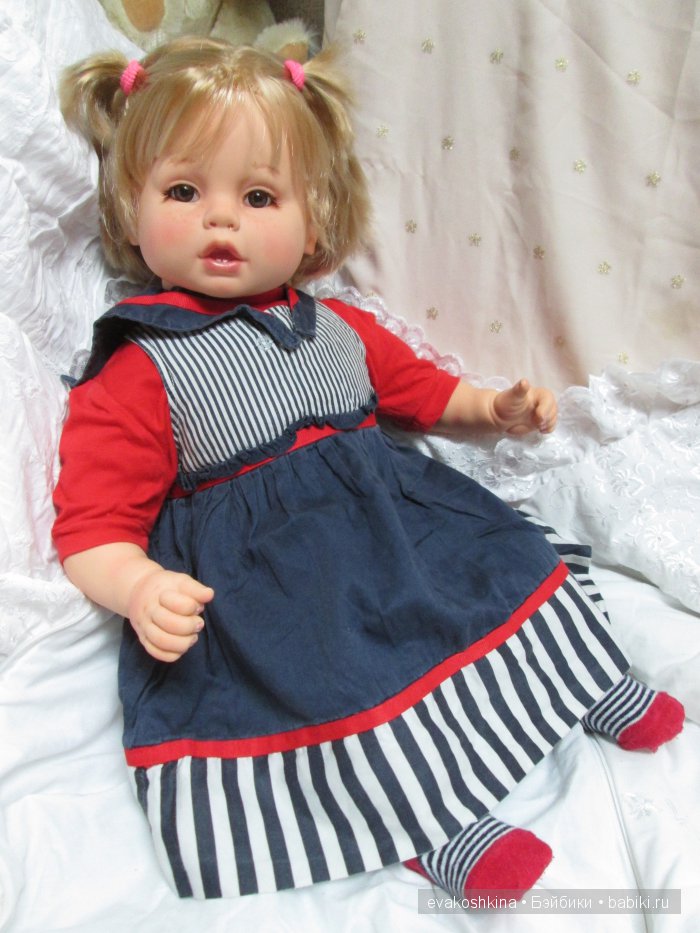 Новая "весенняя" Анечка ООАК с карими глазками