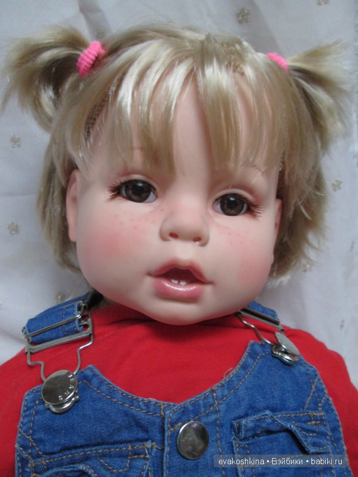 Новая "весенняя" Анечка ООАК с карими глазками