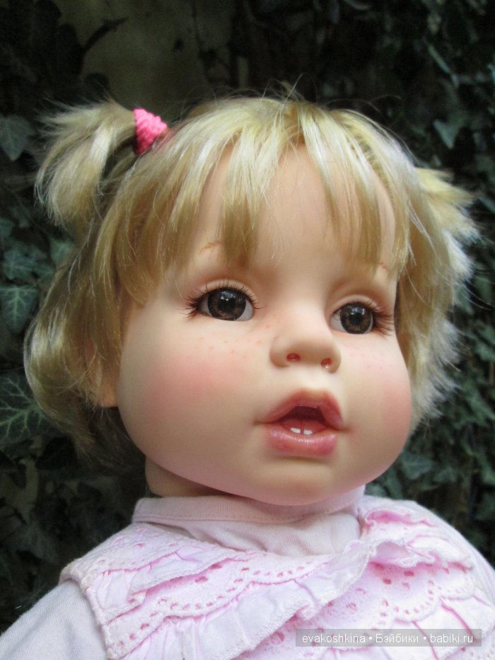 Новая "весенняя" Анечка ООАК с карими глазками
