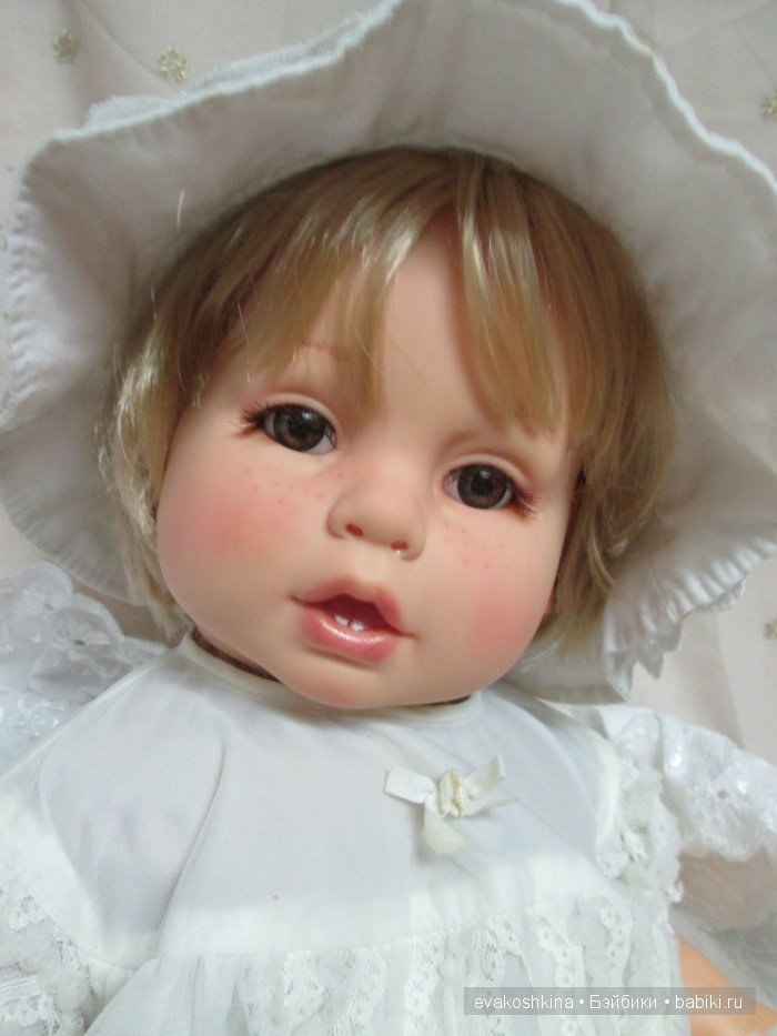 Новая "весенняя" Анечка ООАК с карими глазками