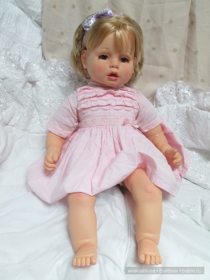 Новая "весенняя" Анечка ООАК с карими глазками