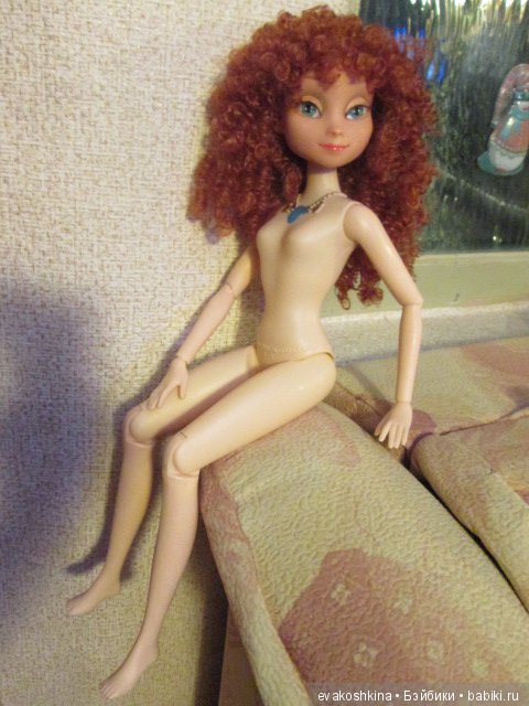 Как Анна из "Ледяного сердца" изменила стиль или ООАК куклы Disney Animators