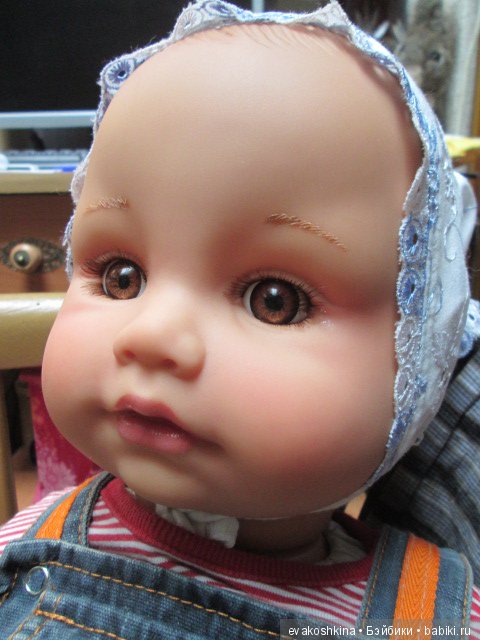 Большие "огоньковские" пупсы,немного переделанные мной