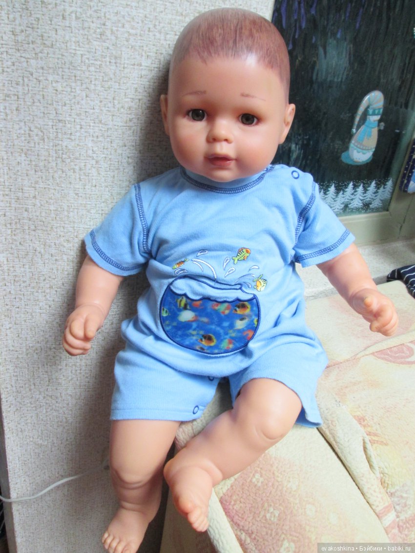 Новый мальчик из испанского пупса