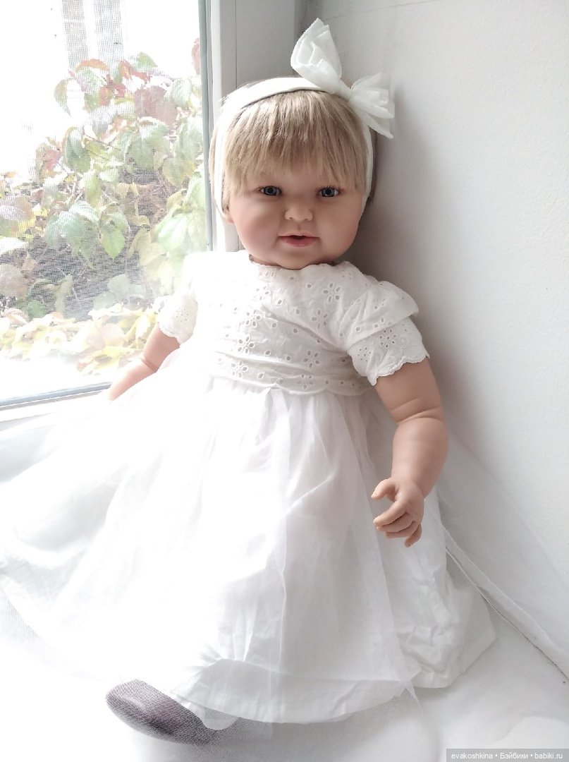 Новинка от Nines d'Onil — Куклы Nines d'Onil (Нинес): Миа (Mia) (фото 2)
