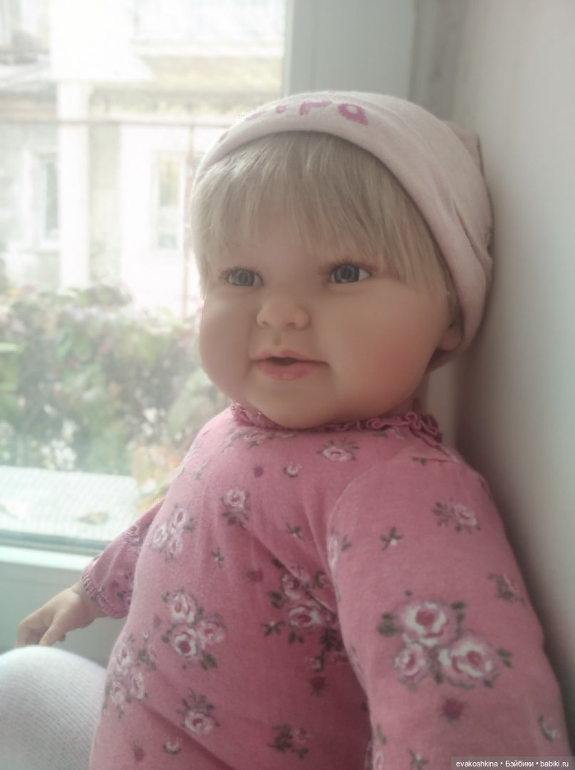 Новинка от Nines d'Onil — Куклы Nines d'Onil (Нинес): Миа (Mia) (фото 8)