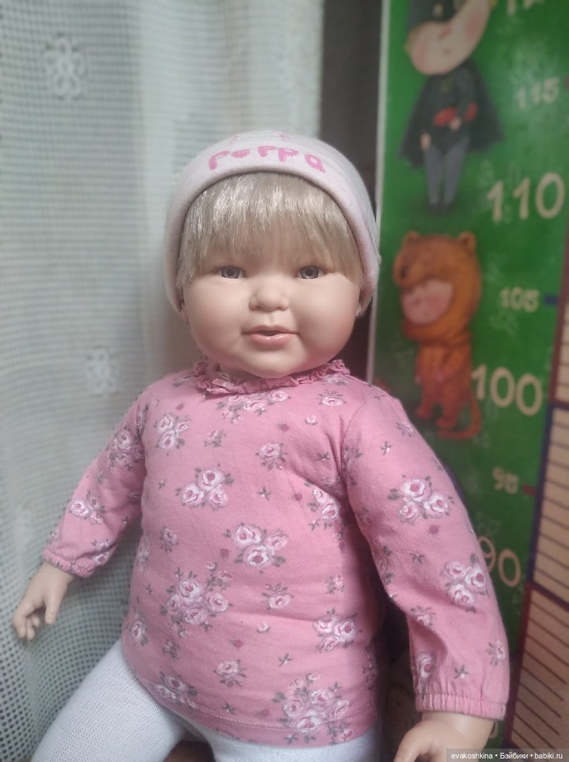 Новинка от Nines d'Onil — Куклы Nines d'Onil (Нинес): Миа (Mia) (фото 9)