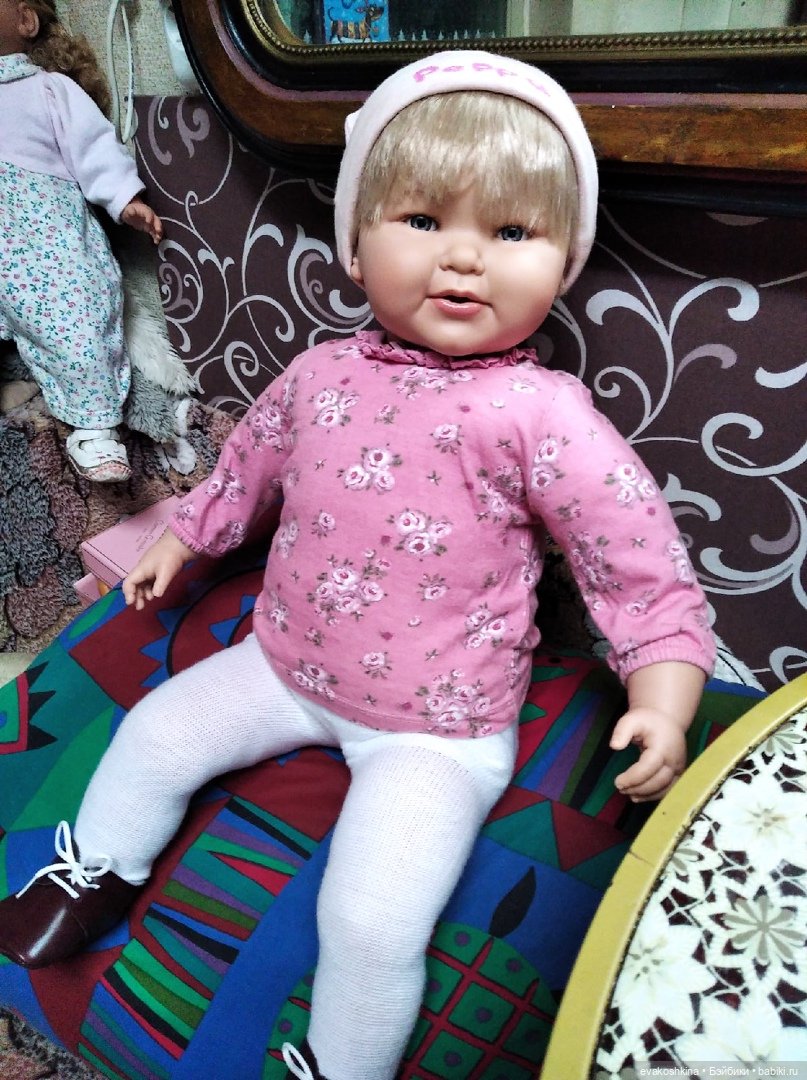 Новинка от Nines d'Onil — Куклы Nines d'Onil (Нинес): Миа (Mia) (фото 4)