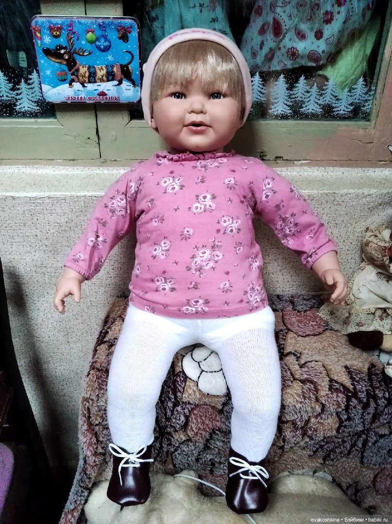Новинка от Nines d'Onil — Куклы Nines d'Onil (Нинес): Миа (Mia) (фото 5)