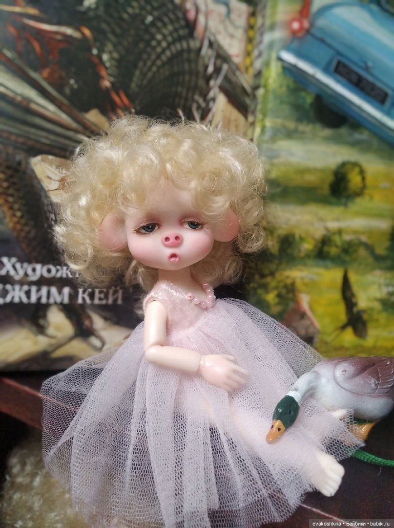 История о том, как Свинка захотела стать принцессой. ООАК игровой шарнирной куколки