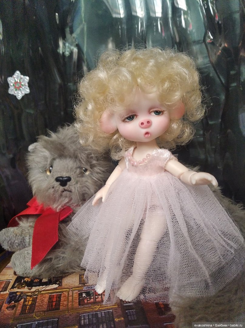 История о том, как Свинка захотела стать принцессой. ООАК игровой шарнирной куколки