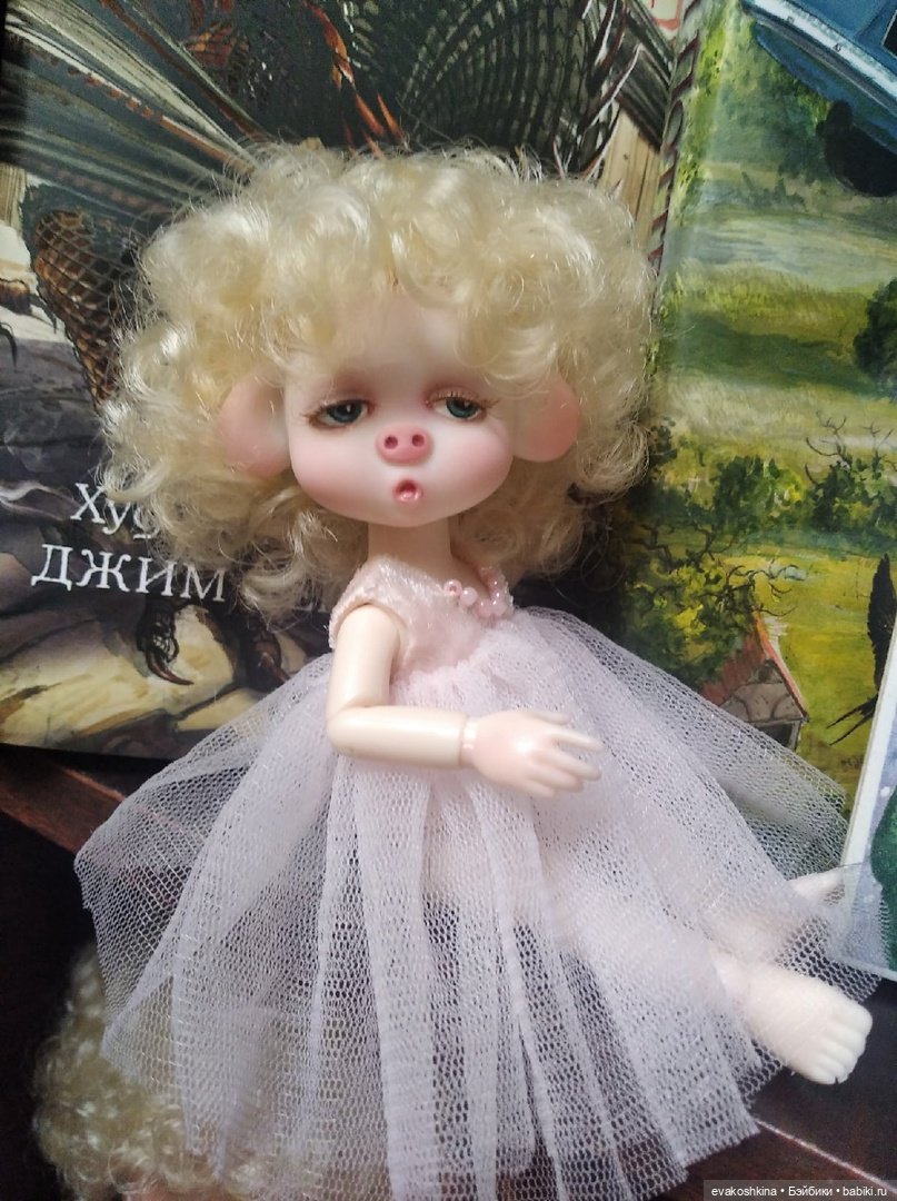 История о том, как Свинка захотела стать принцессой. ООАК игровой шарнирной куколки