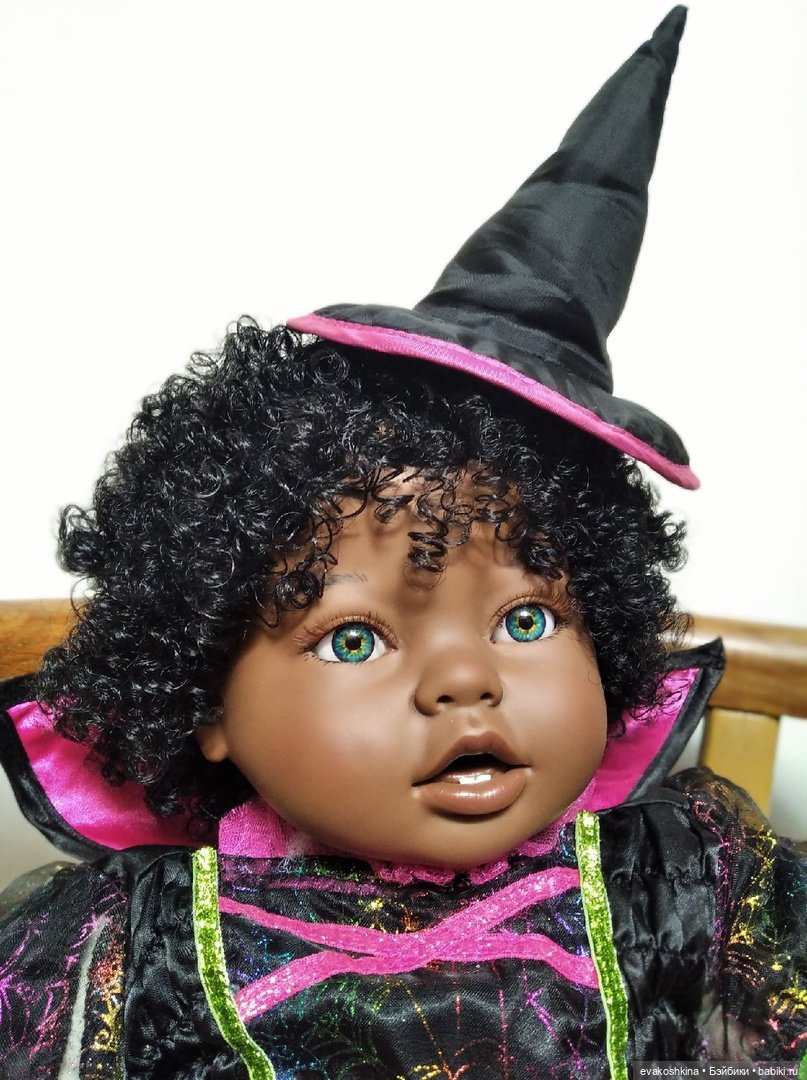 Маленькая Колдунья - новый образ куклы Кармен Гонзалез