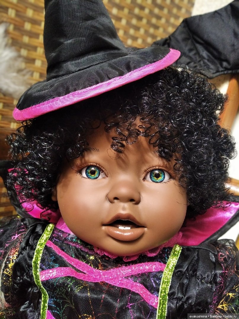 Маленькая Колдунья - новый образ куклы Кармен Гонзалез
