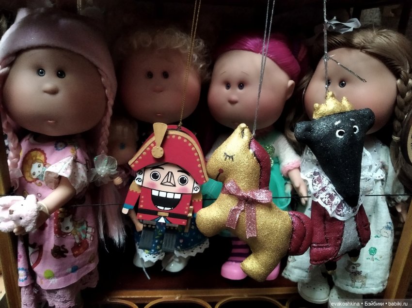 С наступившим Рождеством! Тринадцатая Мия, с Щелкунчиком (фото 9)