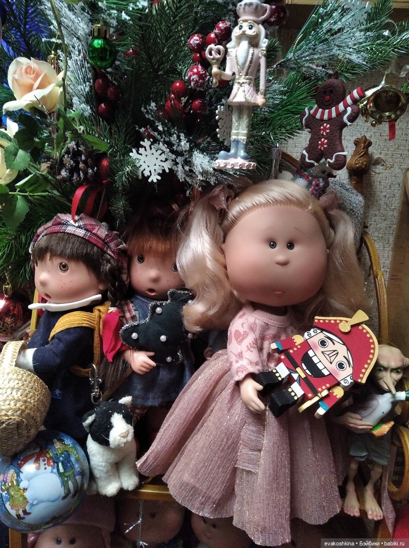 С наступившим Рождеством! Тринадцатая Мия, с Щелкунчиком (фото 5)