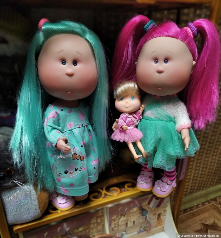 Мия Четырнадцатая, восьмимартовская.С изменённым цветом глаз - и как это сделать