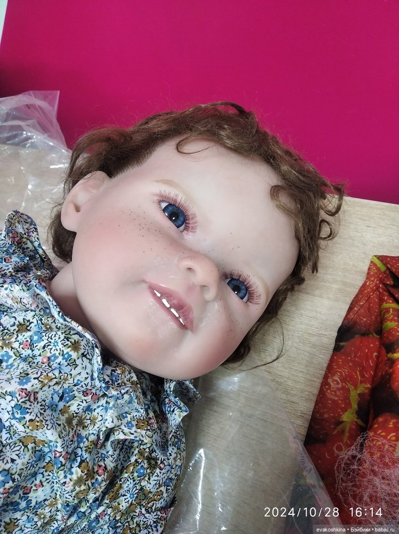 С Новым годом! И моя новая переделка куклы (фото 2)