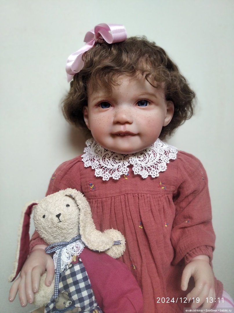 С Новым годом! И моя новая переделка куклы (фото 7)