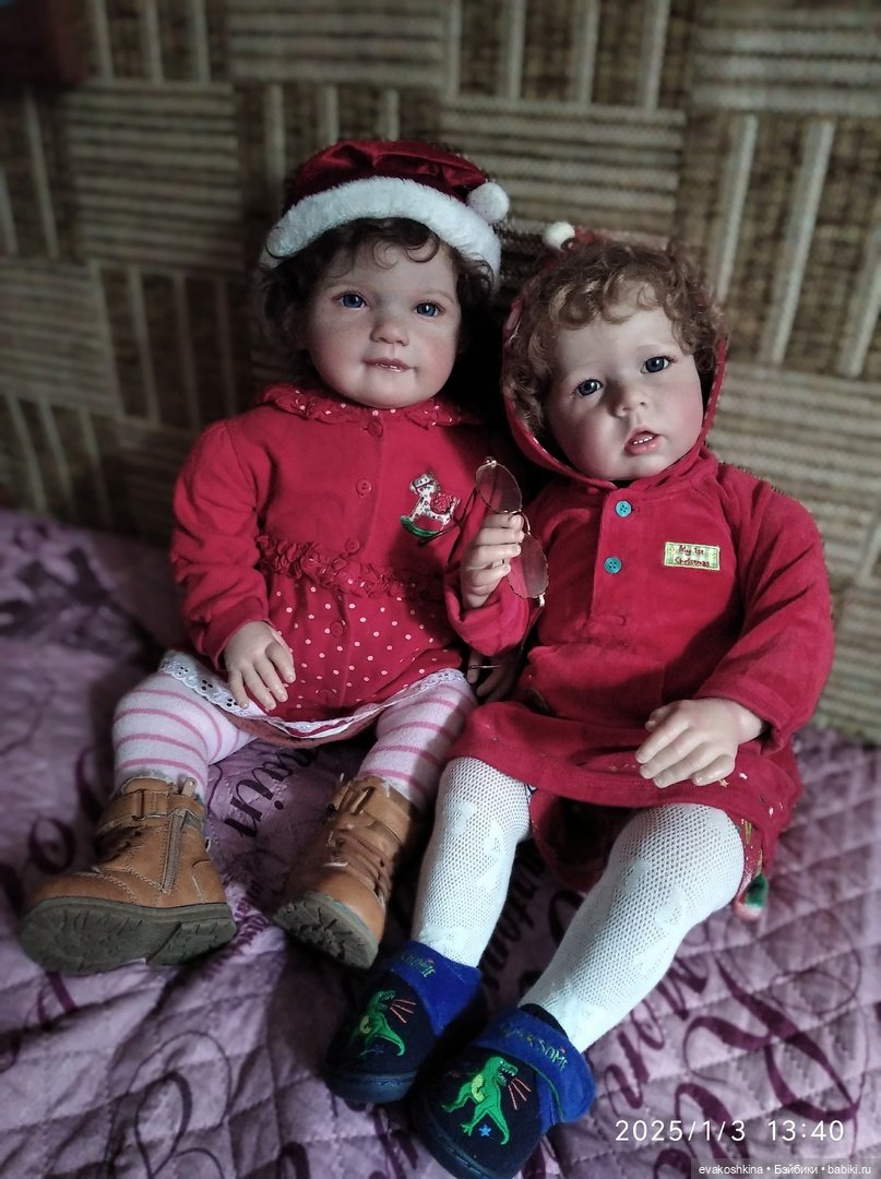 С Новым годом! И моя новая переделка куклы