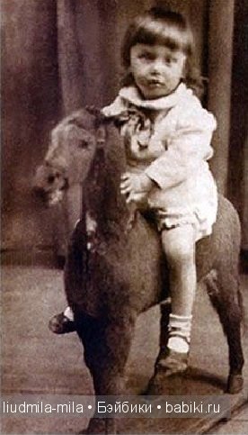 Детские фотографии знаменитостей