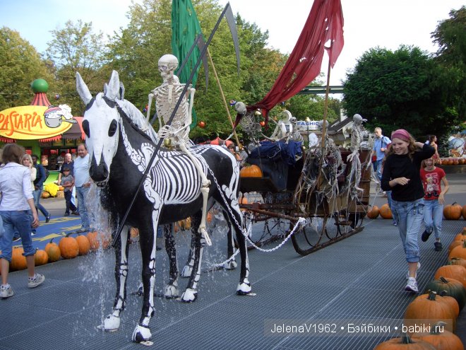 Happy Halloween ! Игровые куклы от Simba. Evi