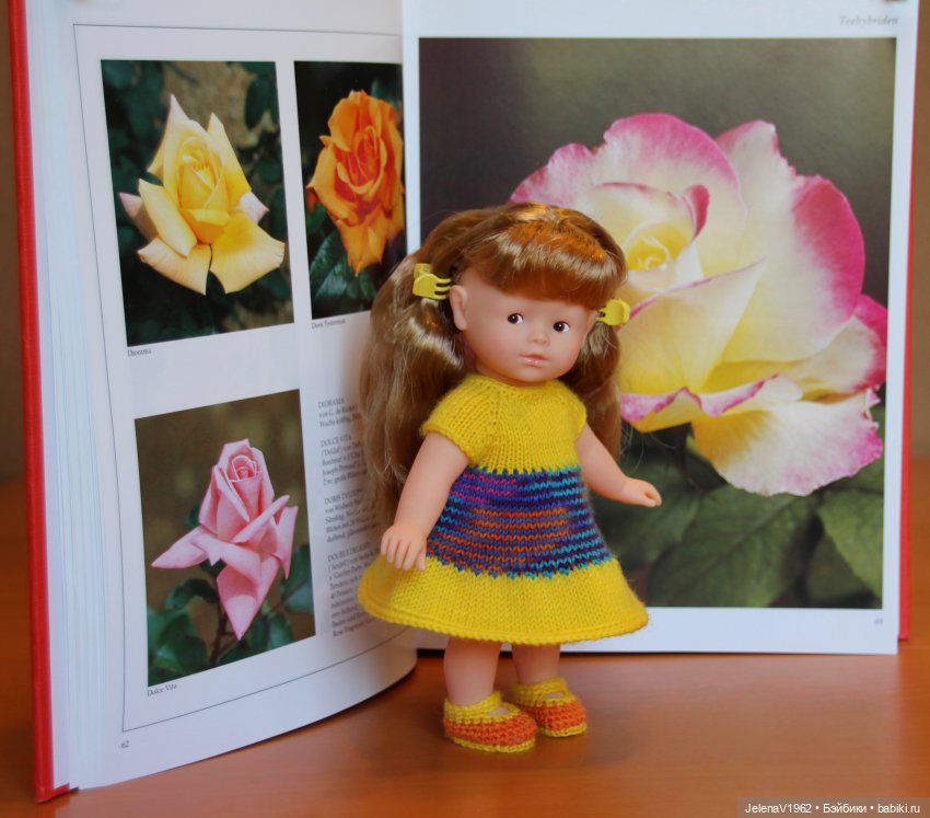 Лета много не бывает. И снова мини Королинки. Одежда своими руками