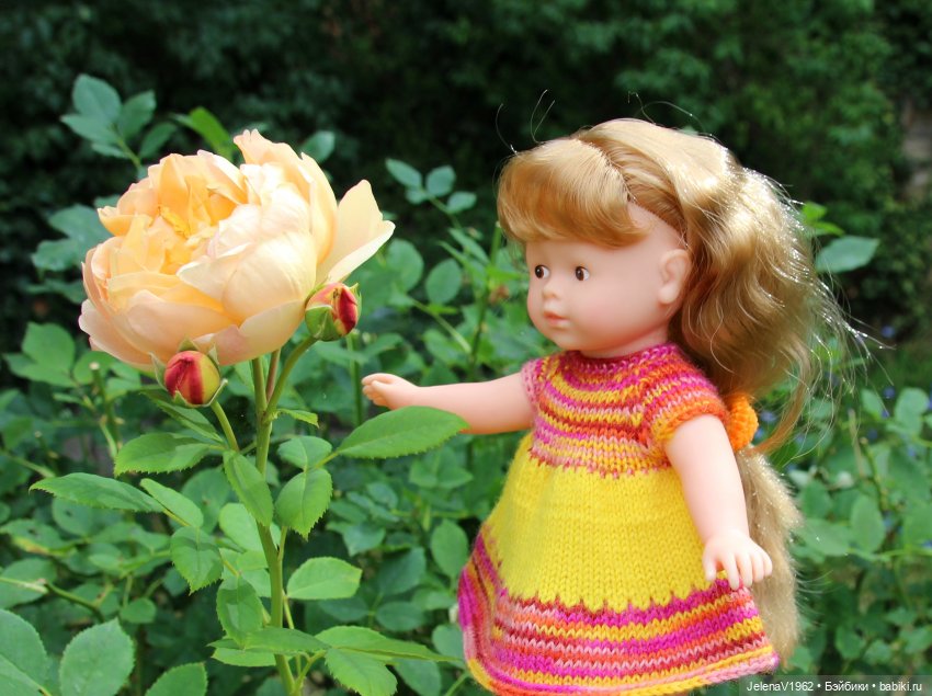 Лета много не бывает. И снова мини Королинки. Одежда своими руками