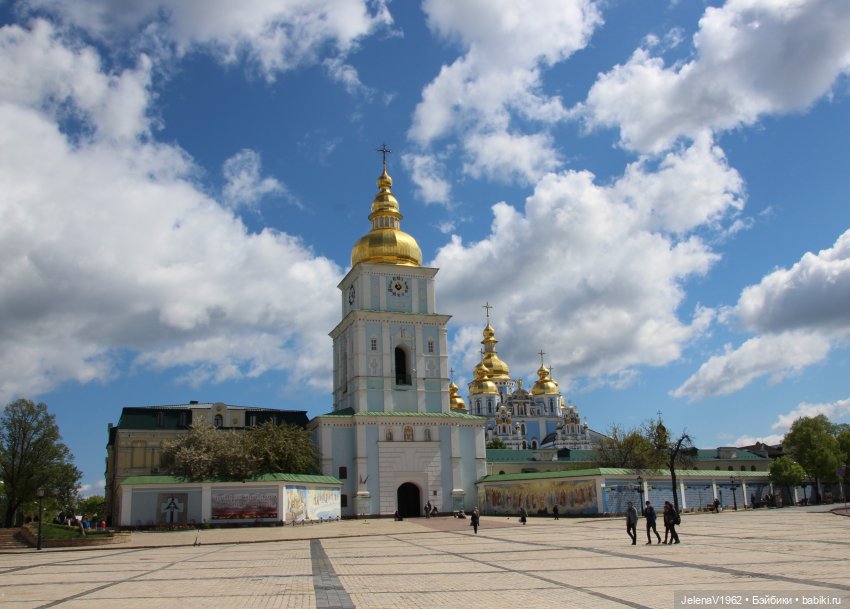 Маленькая дверь в большой мир. Киев - столица Украины любопытными глазами Вихтелей