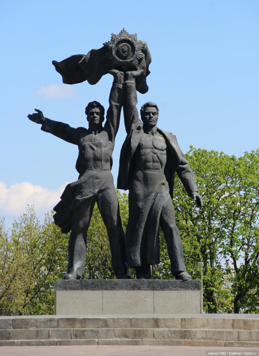 Маленькая дверь в большой мир. Киев - столица Украины любопытными глазами Вихтелей