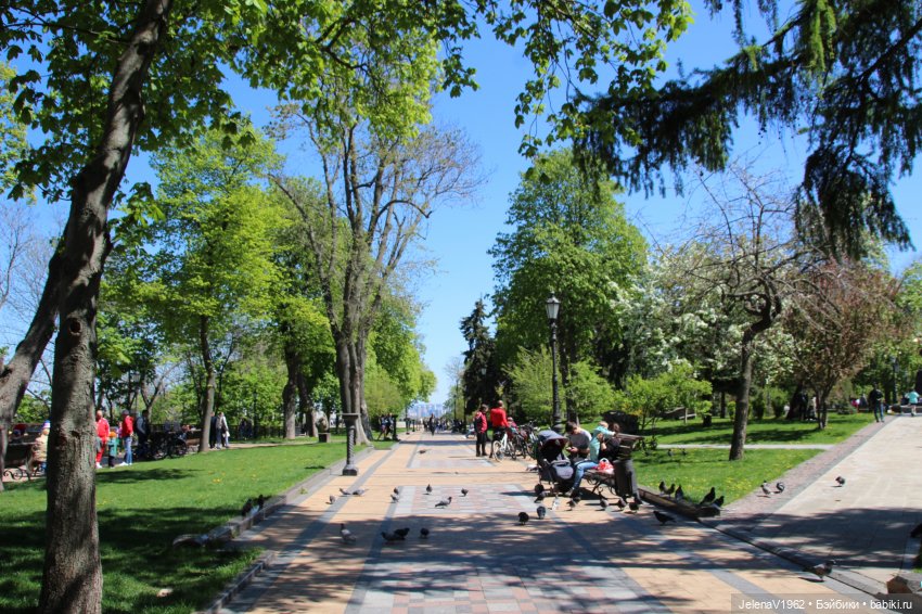 Маленькая дверь в большой мир. Киев - столица Украины любопытными глазами Вихтелей