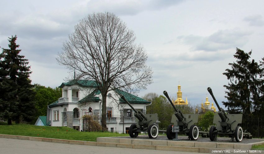 Маленькая дверь в большой мир. Киев - столица Украины любопытными глазами Вихтелей