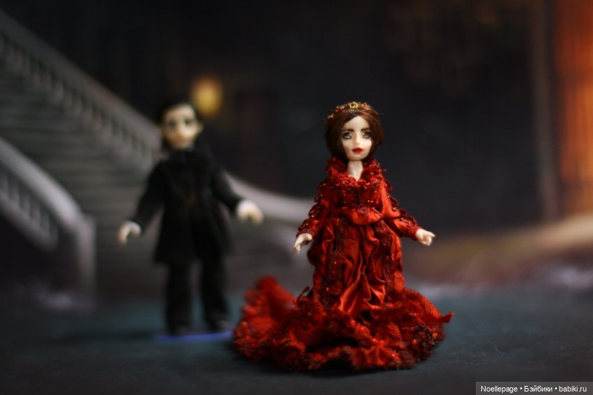 Люсиль. "Багровый пик"