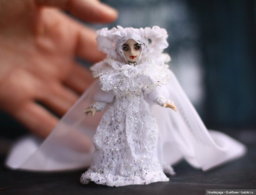 Люси. "Дракула Брэма Стокера"