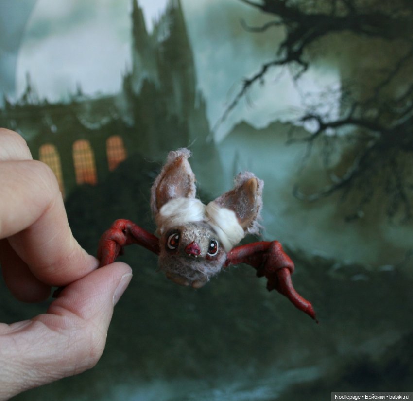 Герои кино в виде летучих мышей