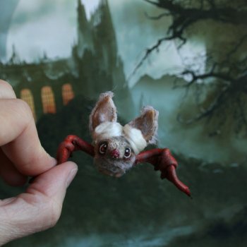 Герои кино в виде летучих мышей