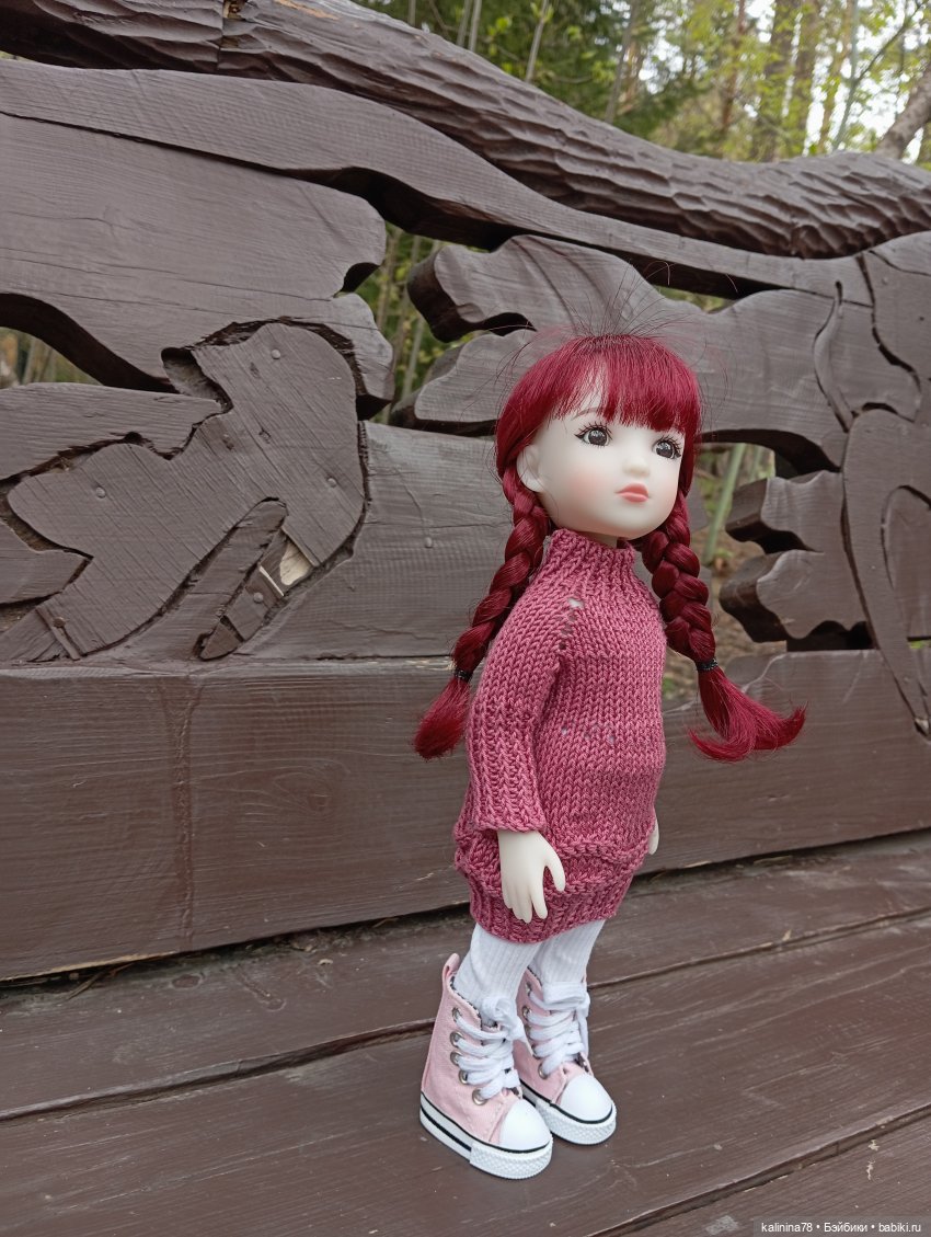Прогулки с рубиночками — Куклы Ruby Red (Руби Ред) Fashion Friends: Siblies (фото 2)