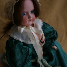 У нас появился новый житель. Хотелось бы узнать историю куклы, кто знает?