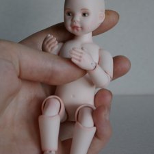 Играюсь с первой крошкой