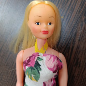 Джессика ,аналог Барби из 90х