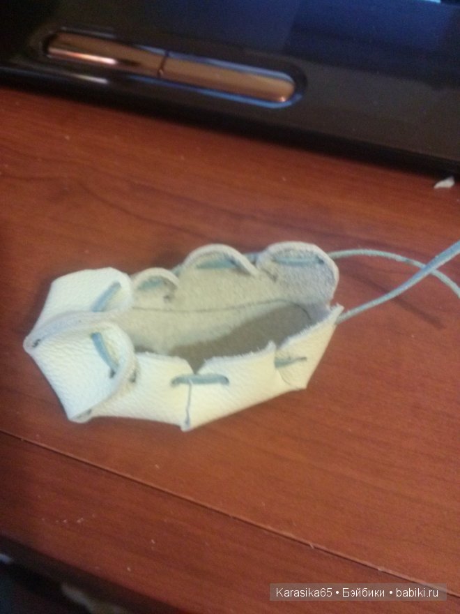 Первая пара — Одежда и обувь для кукол своими руками: фото (фото 3)