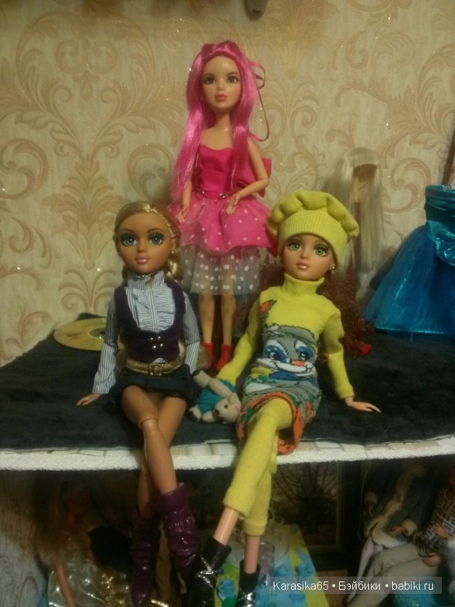 Одеваю новеньких. Одежда для кукол (фото 3)