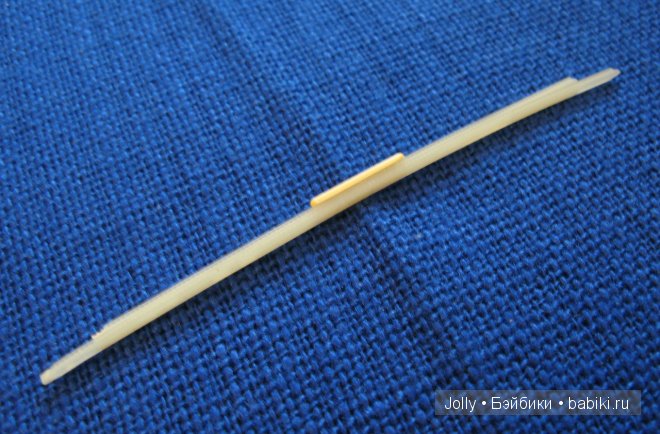 Охотничий лук для куклы — Как сделать аксессуары для кукол: сумки (фото 10)