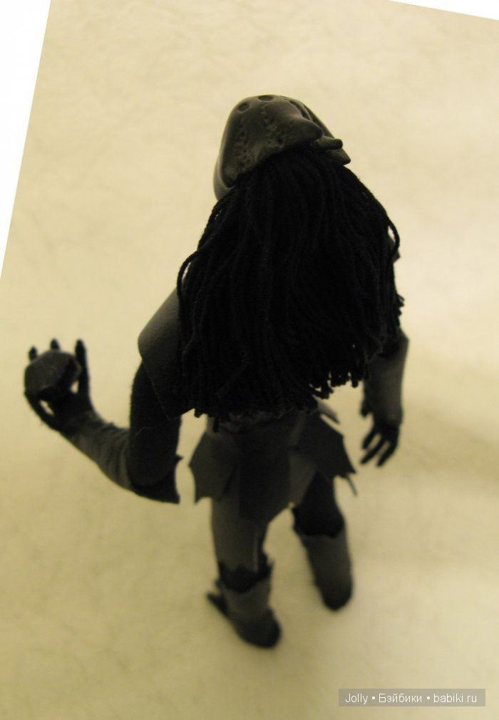 Темные дни и темные души. Авторская кукла ручной работы (фото 8)