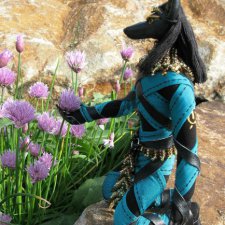 Китайский чеснок и камни. Авторская кукла ручной работы