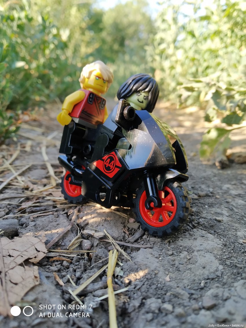 Карманные байкеры, банда и компот (фото 6)