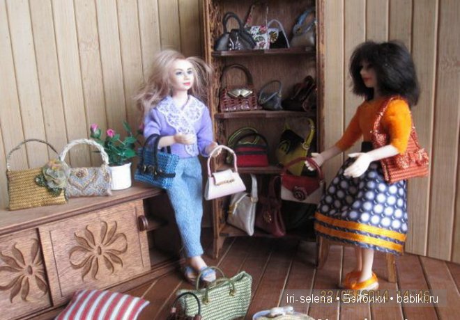 с магазине сумок