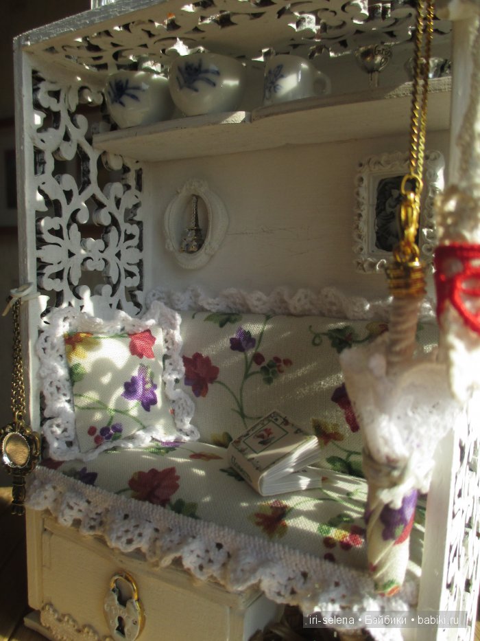 Диван-комнатка, или когда не знаешь, чем дело закончится